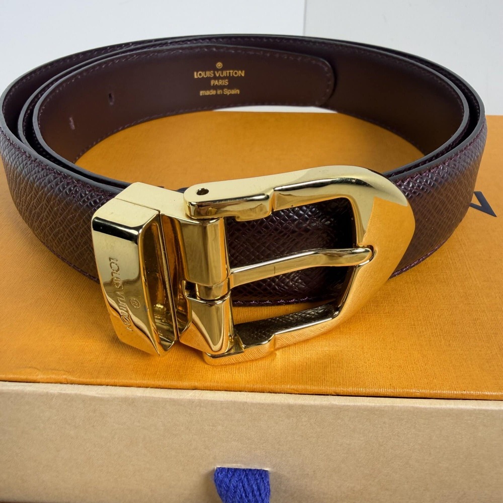 Louis Vuitton Taiga Leather Ceinture Ellipse Belt 110/44 in rugged Acajou brown